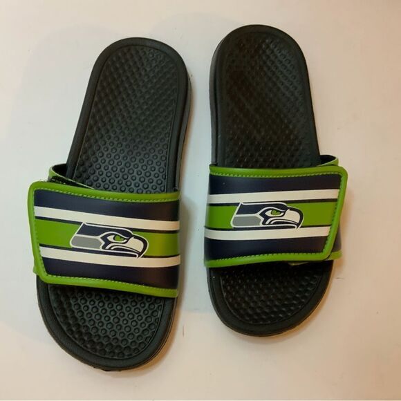 Seattle Seahawks Slides Shoes Sandals Slip On Football 13-1 - Picture 1 of 6
